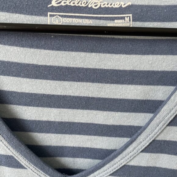 Women's Eddie‎ Bauer Vneck Tank - Picture 5 of 6